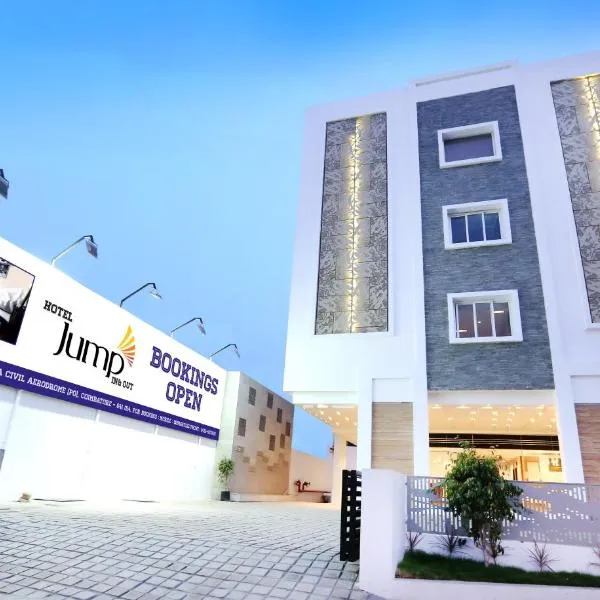 Hotel Jump In & Out, hotel di Coimbatore