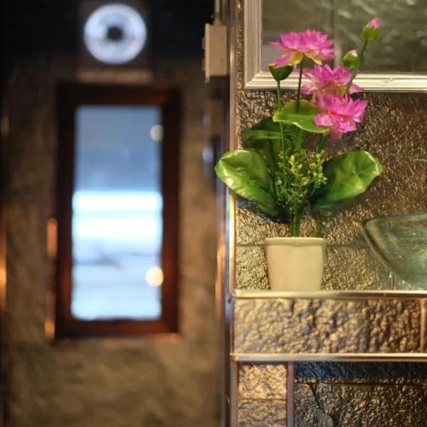 Phobphan Hostel, hotel in Bangkok