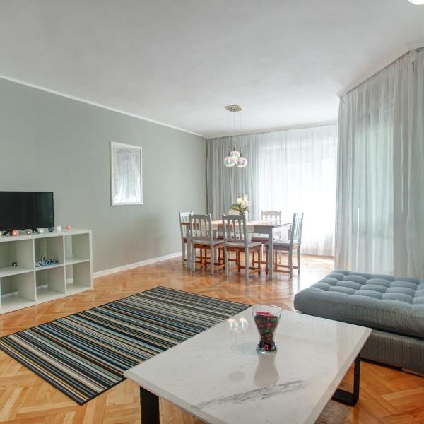 Spacious flat close to the American Embassy