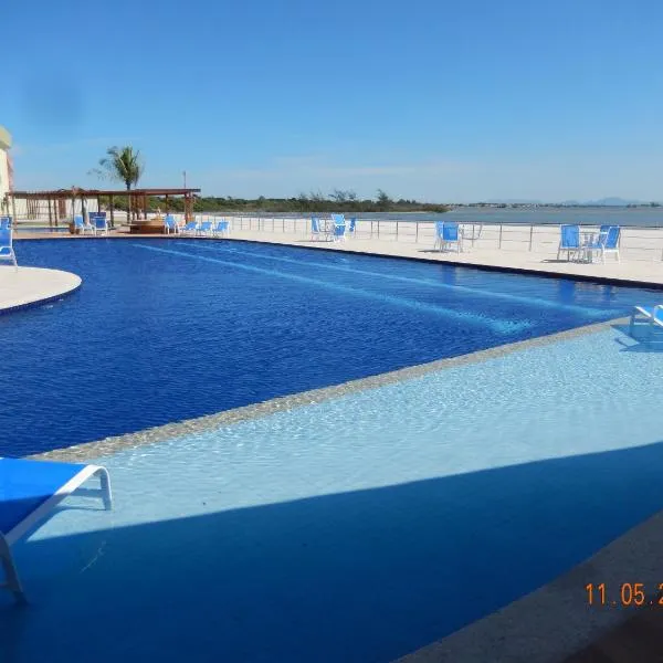 Flat entre Mar e Lagoa, hotel in Arraial do Cabo