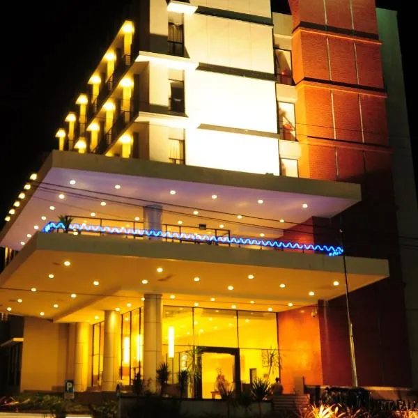 Aston Ketapang City Hotel, hotel in Ketapang