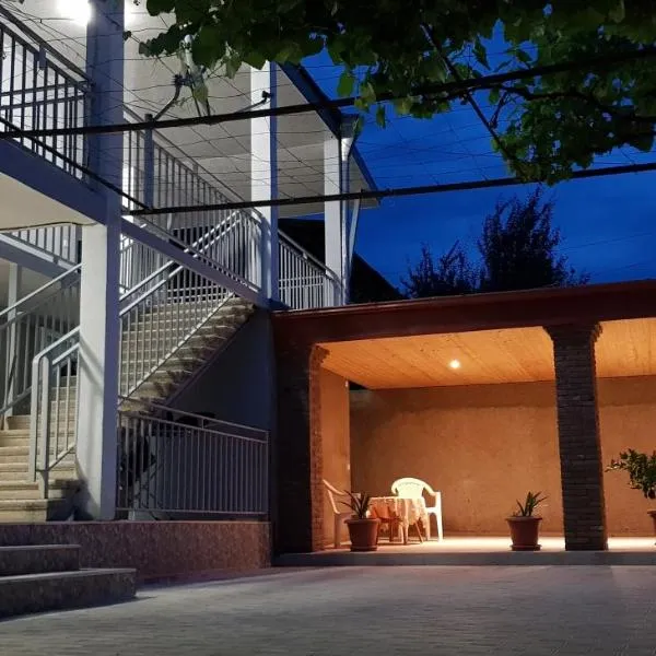 White House in Kakheti Eniseli, hotel en Gremi