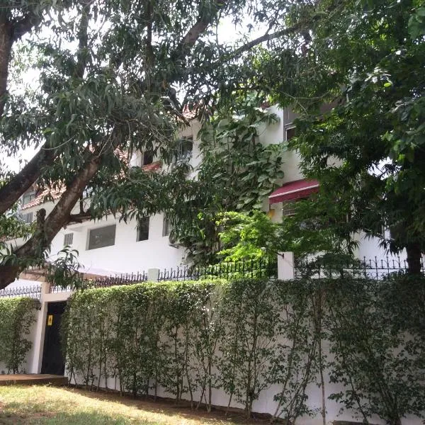 Hôtel le Flamboyant, hotel in Abidjan