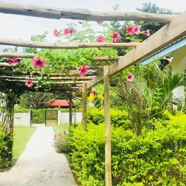 Coral Apartments, ξενοδοχείο στο La Digue