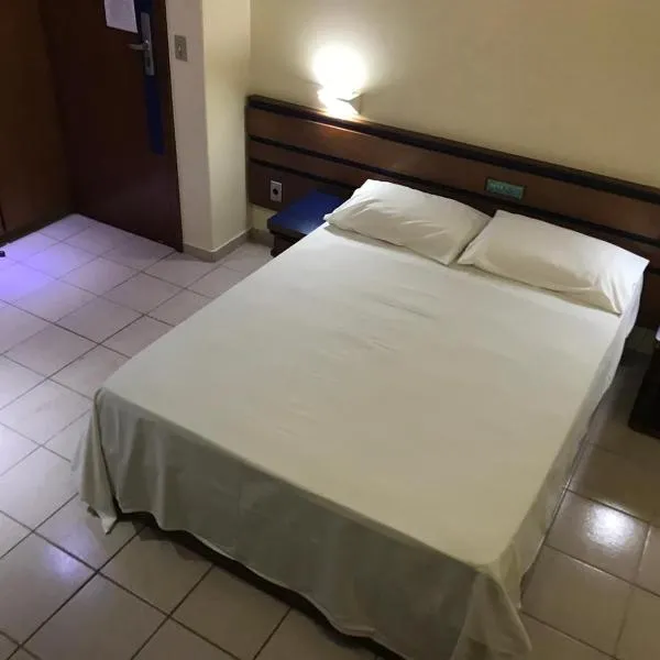 Oft Plaza Oeste Hotel – hotel w mieście Goiânia