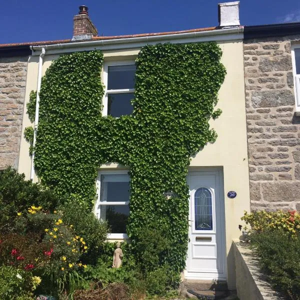 Stunning Seaview Cottage, hotel in St Just
