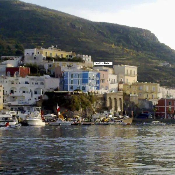 Hotel La Baia, hotel v Ponze