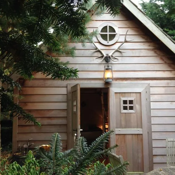 Les Roulottes de la Baronnie, hotel v destinaci Saint Malo