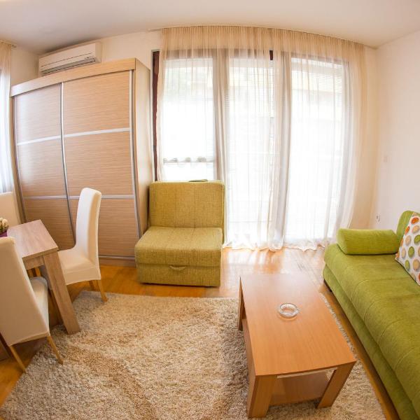 Burcak Apartment