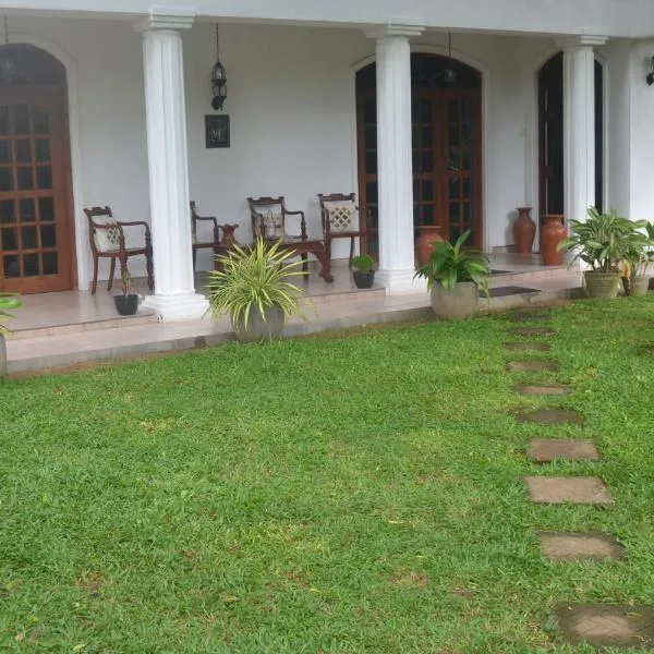 Kuma Beach side Villa, hotell sihtkohas Wadduwa