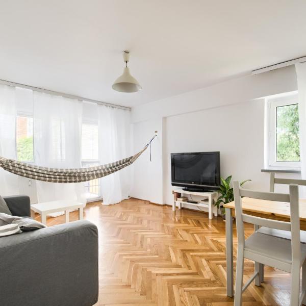 Chmielna Hammock Apartment