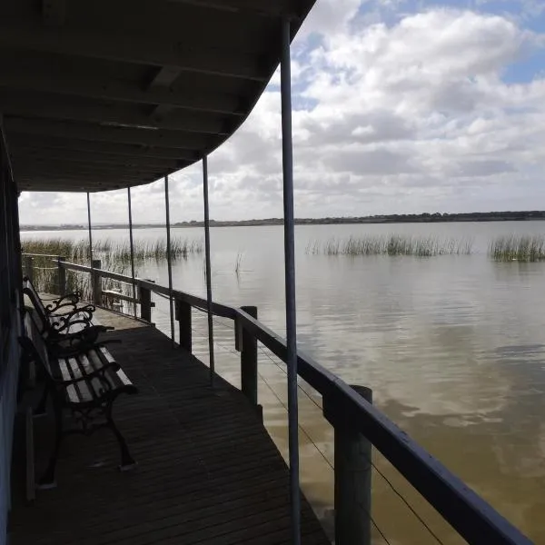 PS Federal Retreat Paddle Steamer Goolwa, ξενοδοχείο σε Goolwa