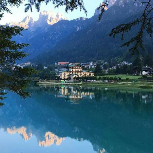 Hotel Juventus, hotel em Auronzo di Cadore