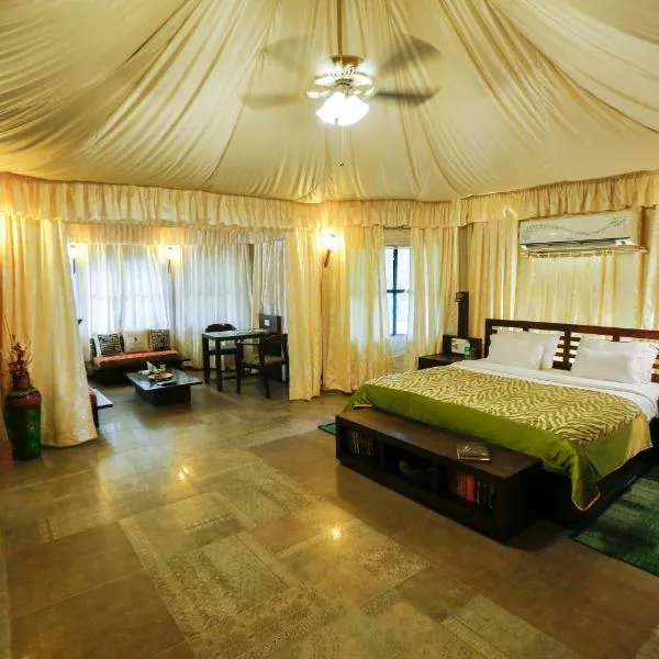 Tathastu Pench, hotel in Khawāsa