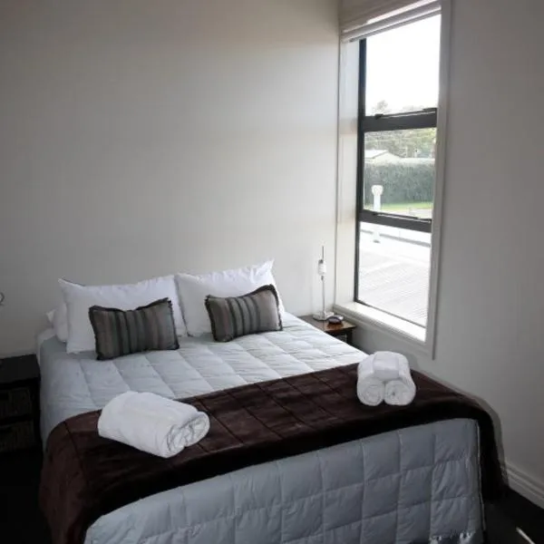 Kaponga Hotel: Kaponga şehrinde bir otel