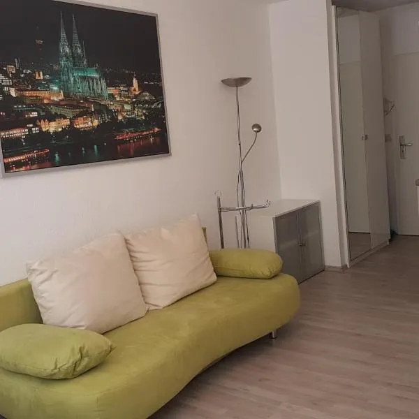 Sonniges Modernes Appartement Höhenberg, hotel v Kolíně