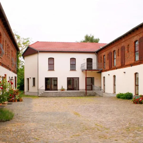 Landhaus Heinrichshof, Hotel in Jüterbog