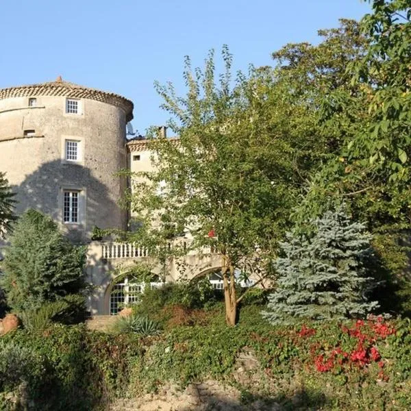 Chateau de Mauras, hotel v destinaci Chomérac