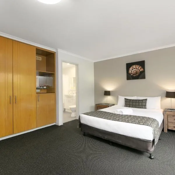 Mt Ommaney Hotel Apartments, hotel v destinaci Brisbane