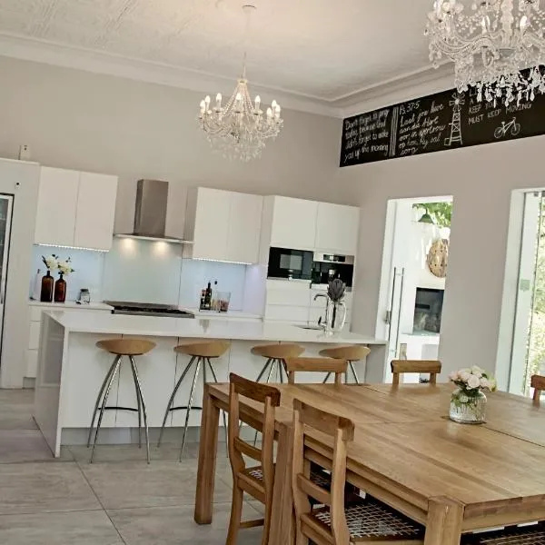 Cape Karoo Guesthouse, hotel in Beaufort West