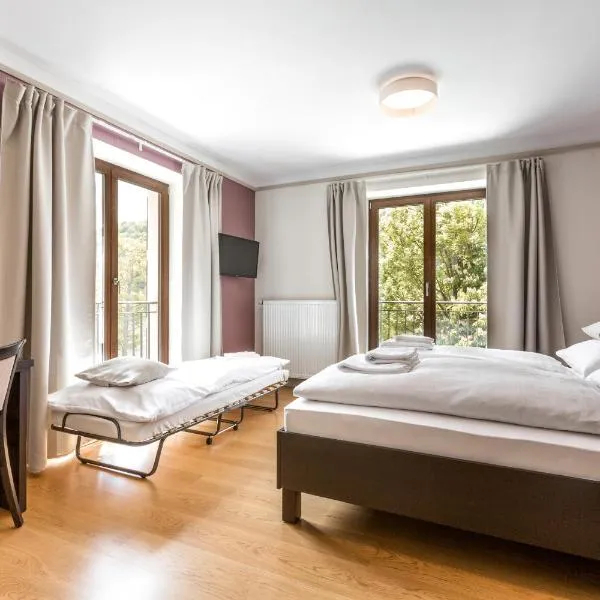 Hotel Mandát, ξενοδοχείο σε Hradišťko