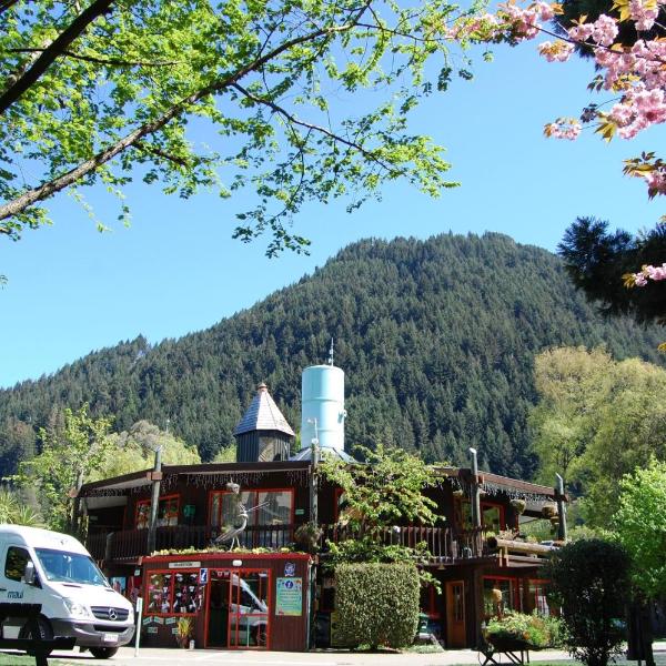 Queenstown Holiday Park & Motels Creeksyde