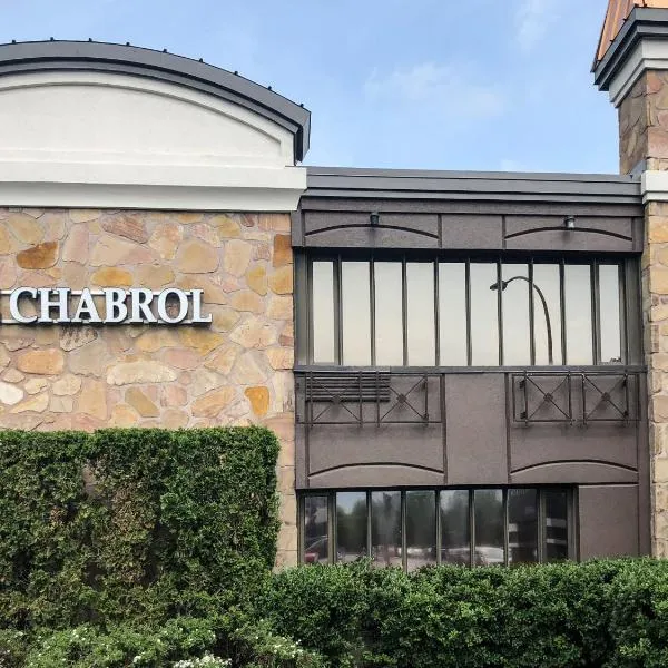 Le Chabrol Hotel & Suites，位于蒙特利尔的酒店