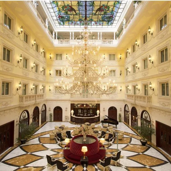 Grand Hotel Vanvitelli โรงแรมในกาแซร์ตา