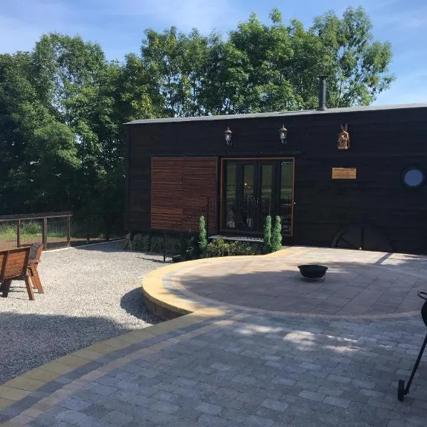 Gorestown Glamping Chalets, hotel en Drummond