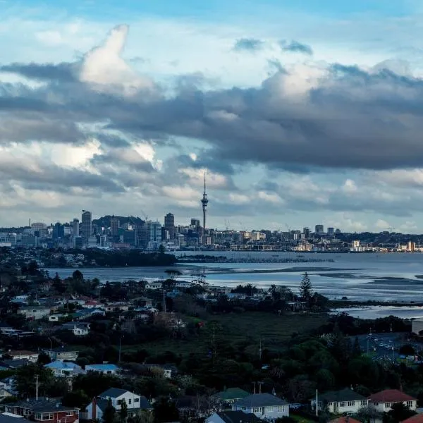 Picture Perfect Hotel Living, hotel in Auckland