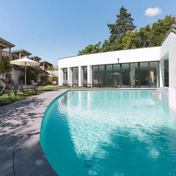 Botango, готель у місті Парчинес