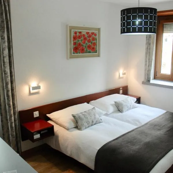 La Dent-du-Midi Hôtel & Restaurant, hotel v destinaci Saint-Maurice