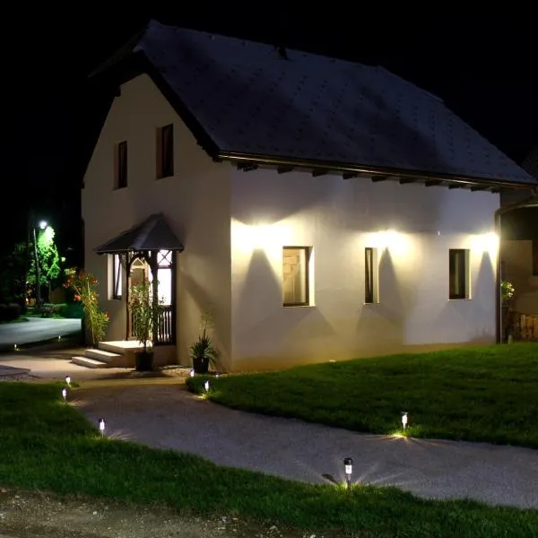 The Jungle Apartments and Rooms (Vila Džungla), hotel en Bled