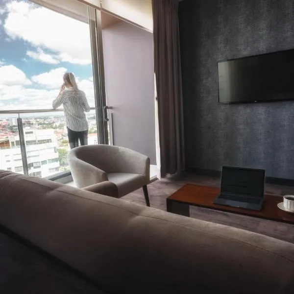 Urban Suites Apart Hotel, hotel in Santa Cruz de la Sierra
