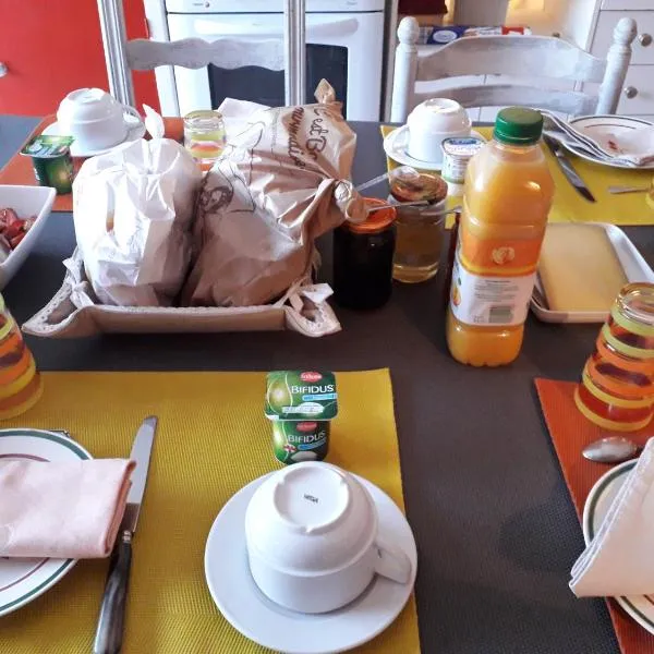 Chez Marie, ξενοδοχείο σε Cercy-la-Tour