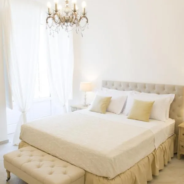 Palazzo Spasiano rooms - SORRENTO CENTER, ξενοδοχείο στο Σορέντο