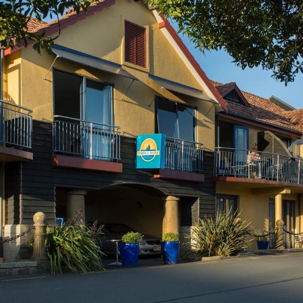 Harbourside Lodge
