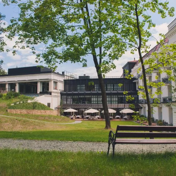 Hotel SPA Dr Irena Eris Polanica Zdrój，位于波兰尼卡-兹德鲁伊的酒店