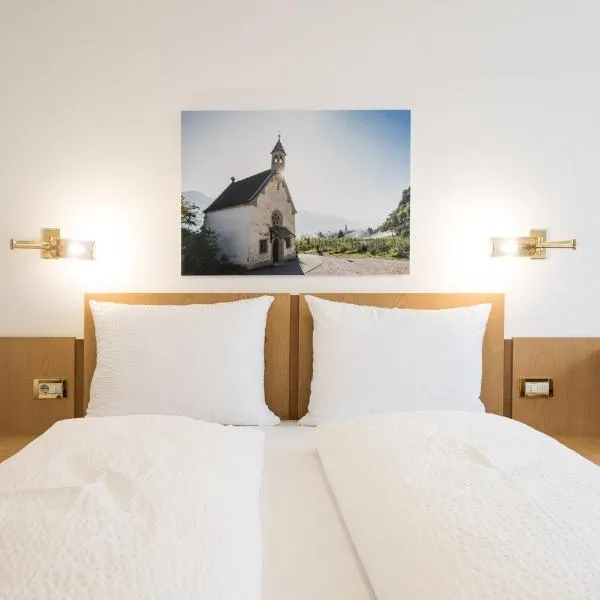 Mondschein Rooms, hotel in Lana