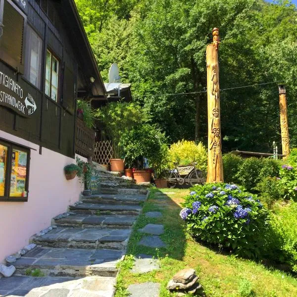 巴拉卡背包客酒店,位于Aurigeno的酒店