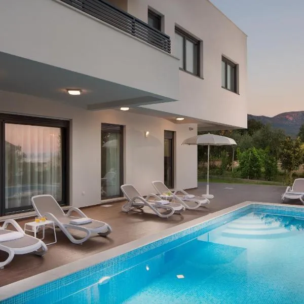 Villa Diana, hotel di Kaštela