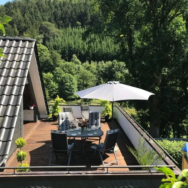 Ferienwohnung Krähling, hotel v destinácii Schmallenberg