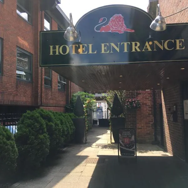 Red Lion Hotel, хотел в Бейсингсток