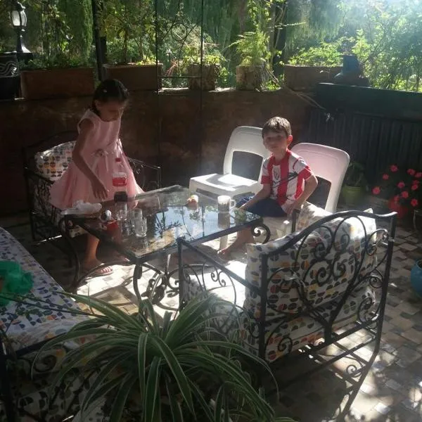 Mdiq Chalet, hotel v destinaci Mʼdik