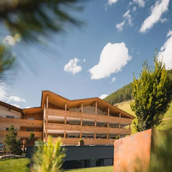 Hotel Adlernest, hotel v destinaci Senales
