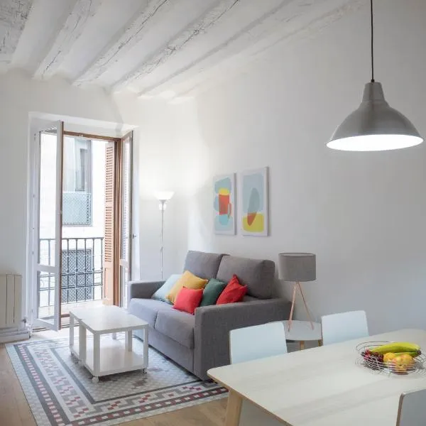 BALCON ENCIERRO! - El Mirador de la Cuesta de Santo Domingo、パンプローナのホテル