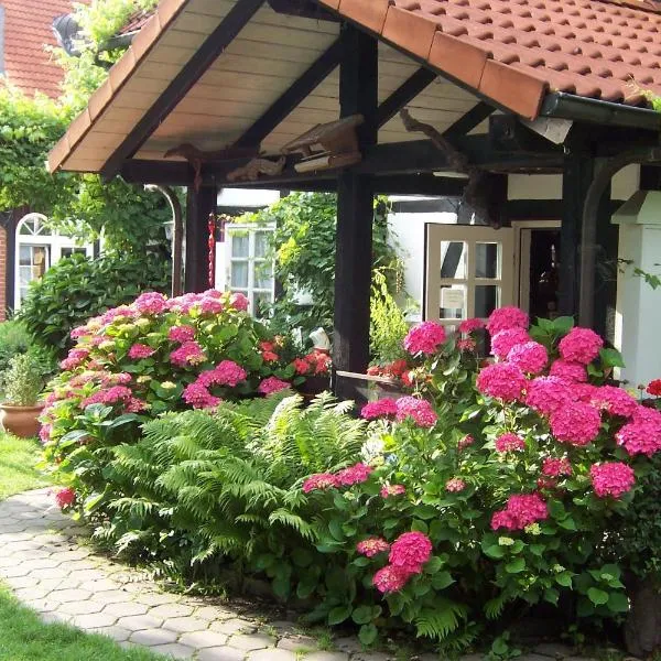 Hotel Café am Stift, готель у місті Hessisch Oldendorf