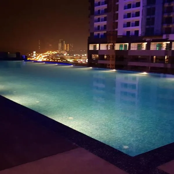 Landmark Residence Sungai Long High Speed Internet near TAR College MRT, hotel in Kajang