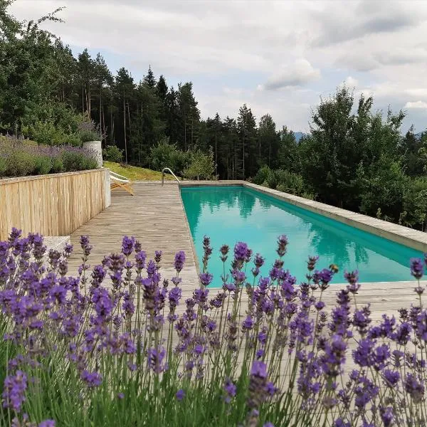 Lavender Hill, Eko Resort & Wellness, hotel v destinaci Polzela