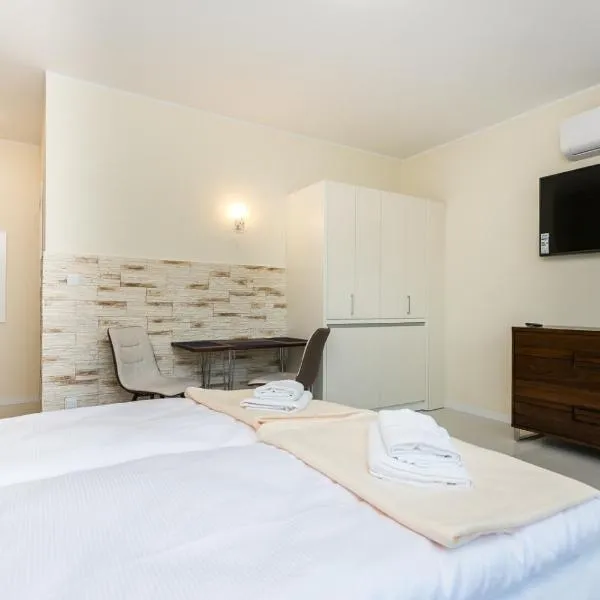 Apartamenty Dom Saski 10 minut od Centrum Warszawy, hotel ve Varšavě